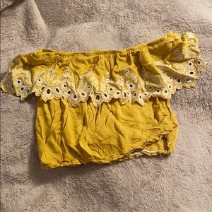 ❤️4 for $15❤️ off the shoulder top